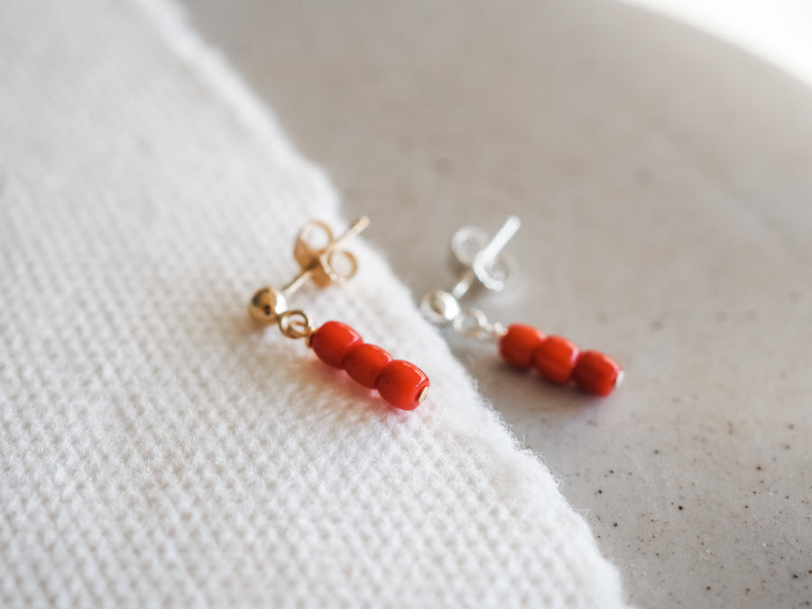 EARSTUDS RED CORAL