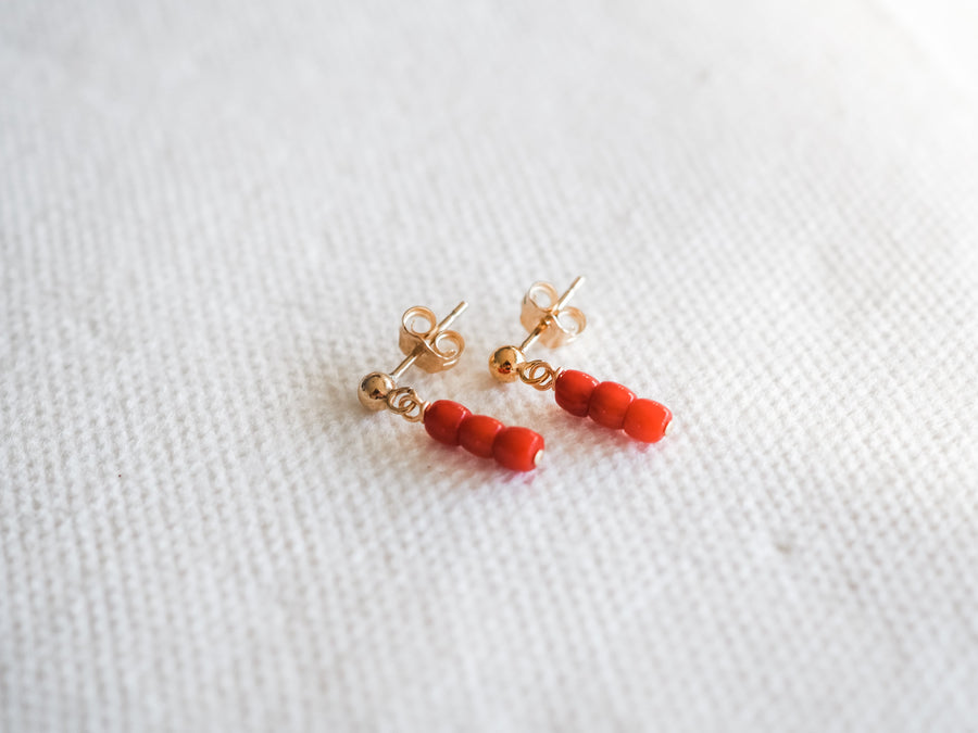 EARSTUDS RED CORAL